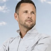 Вадим Ривера — агент по недвижимости Efficax Costa Blanca в Торревьехе