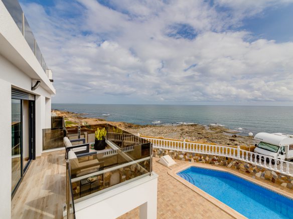 first line villa for sale in Cabo Cervera, Torrevieja