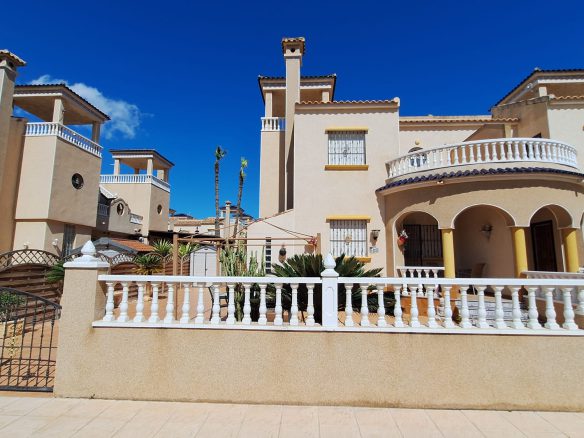 House for sale in El Raso, Guardamar del Segura