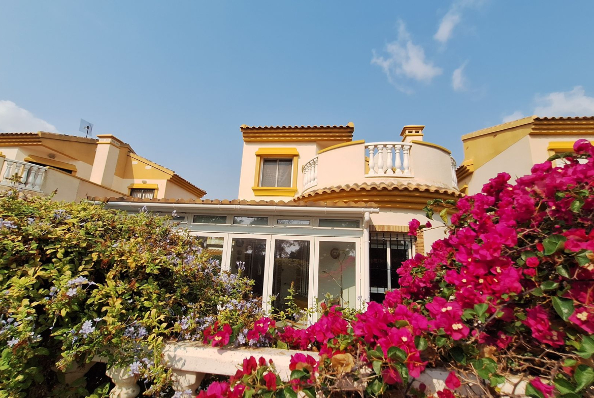 Дома и квартиры на продажу в Торревьехе, Ла Мате, Гуардамаре и Ориуэле