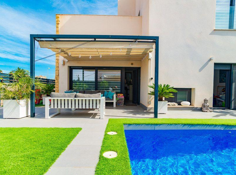 Luxury Villa for Sale in Costa Blanca, Spain – 4 Bedrooms, Private Pool