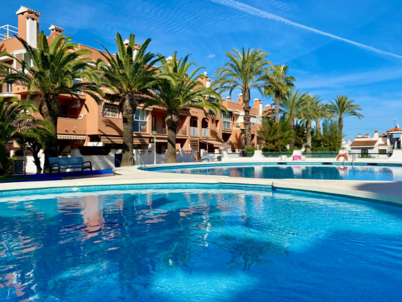 la mata beach apartment for sale