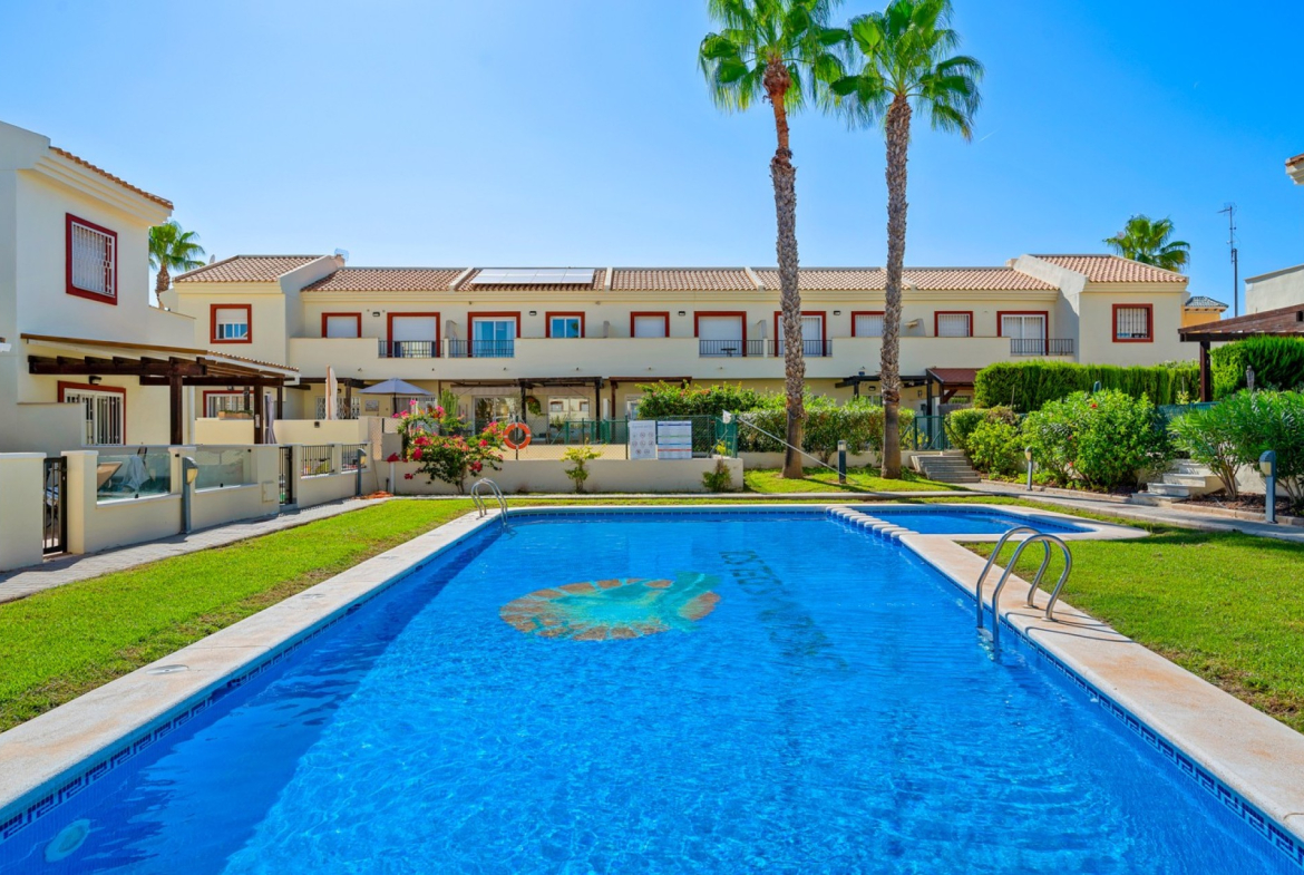 Häuser und Wohnungen zum Verkauf in Torrevieja, La Mata, Guardamar und Orihuela in Spanien